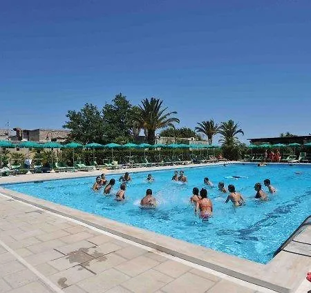 La Brunese Holiday park 3*