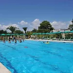 La Brunese Aldeamento Turístico 3*