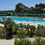 Aldeamento Turístico La Brunese 3*
